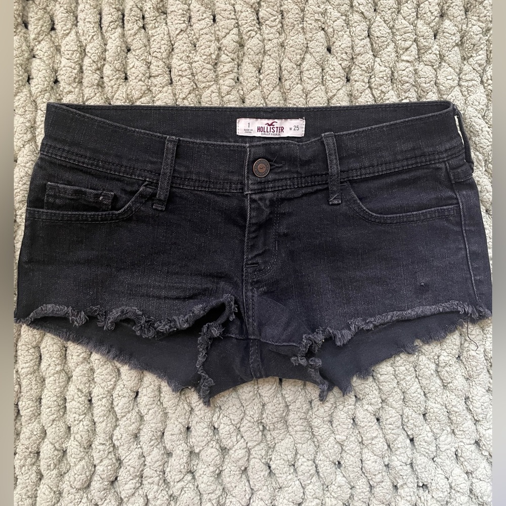 Hollister black jean shorts, size 1